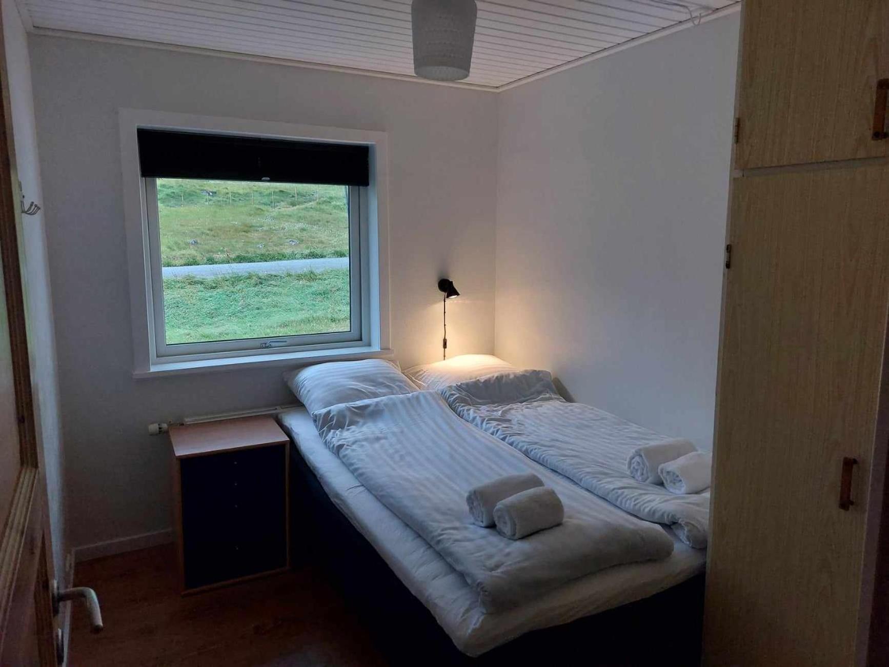 Fjord Guesthouse Funningsfjordur Exterior foto